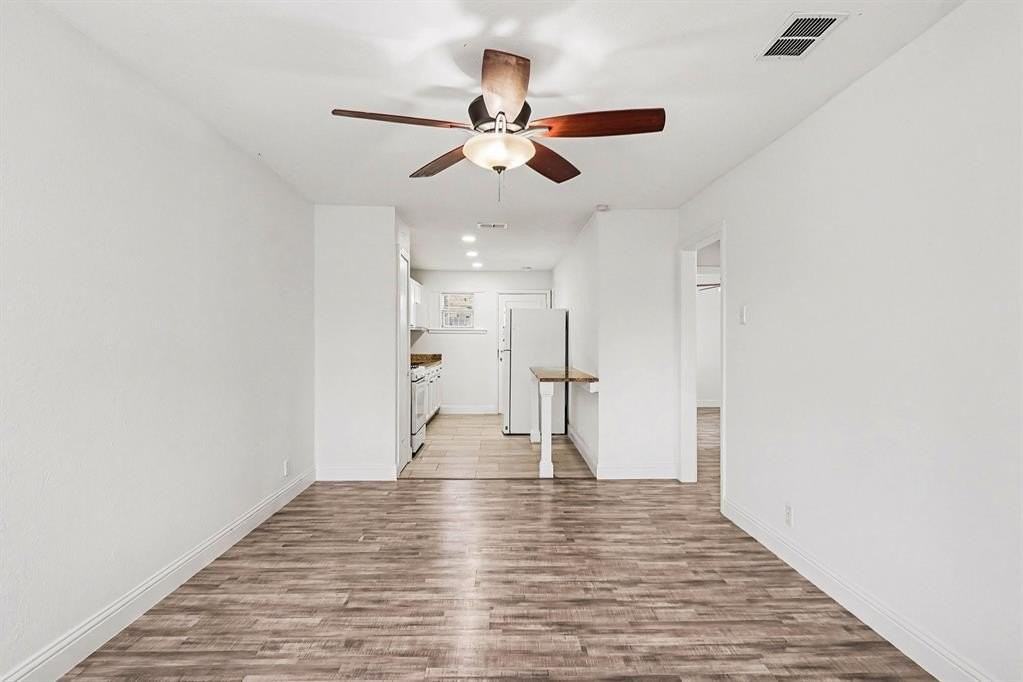 2211 Barbell Ln - Photo 6 of 24