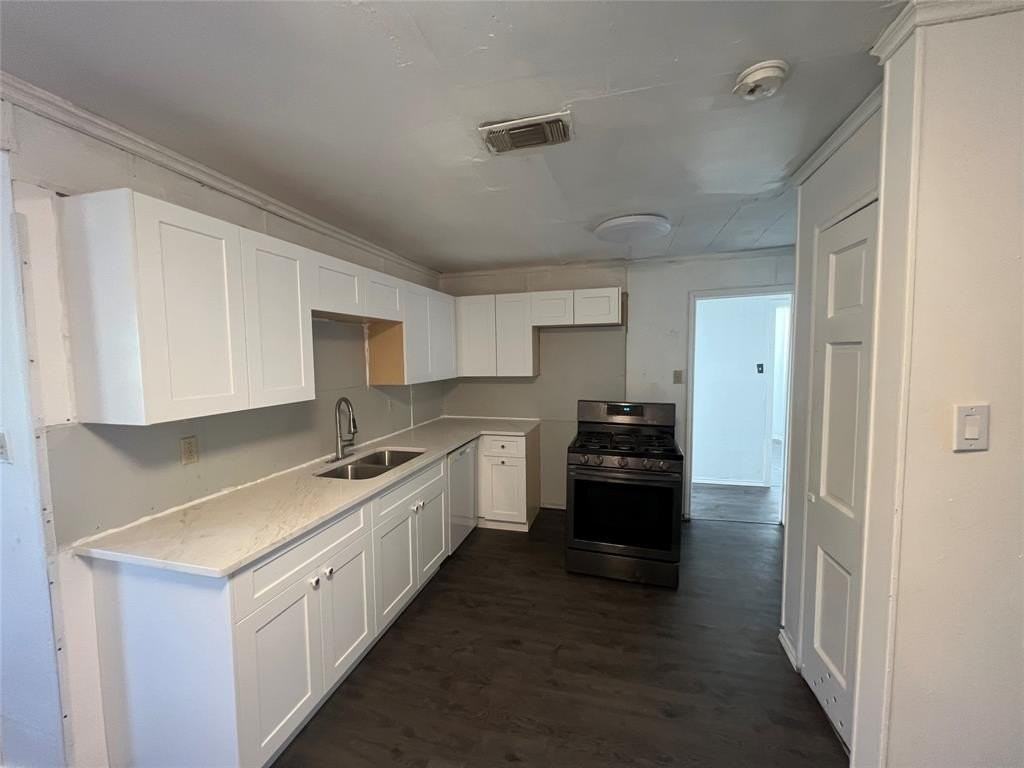 1104 Bell Dr - Photo 6 of 13