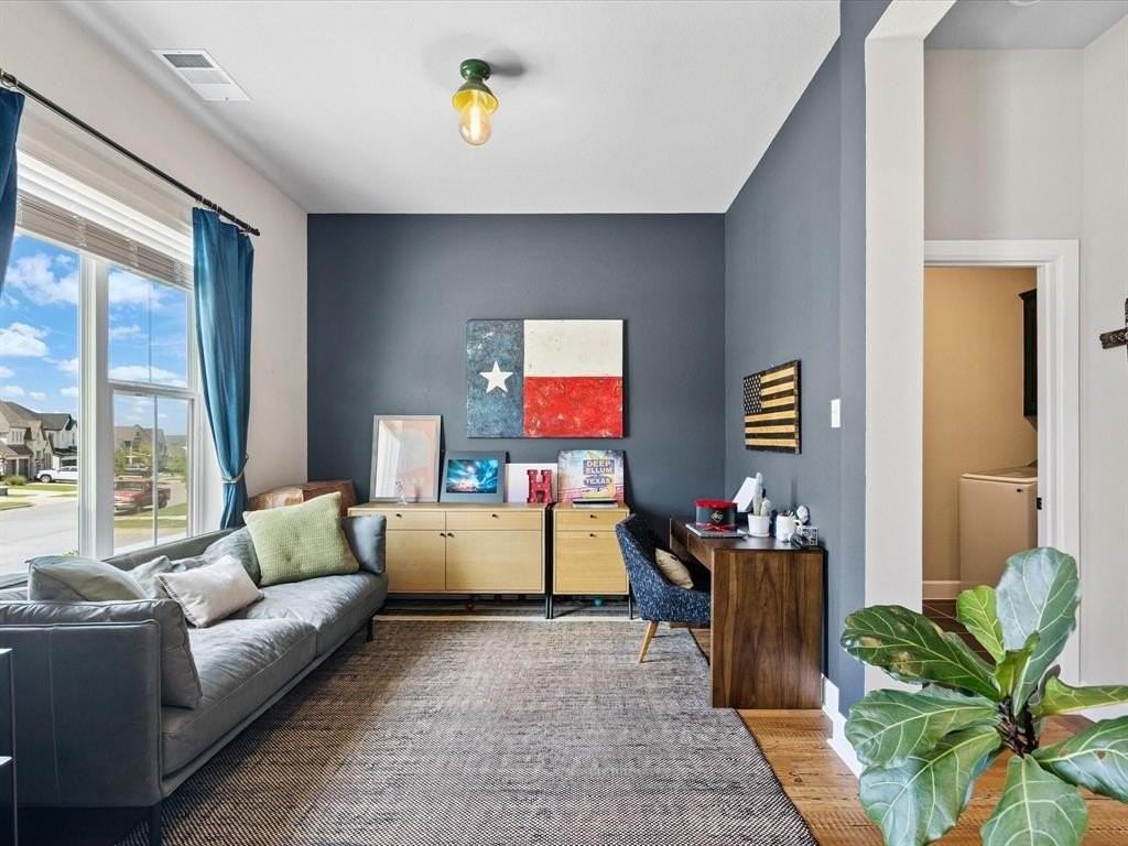 2240 Lazy Dog Ln - Photo 6 of 38