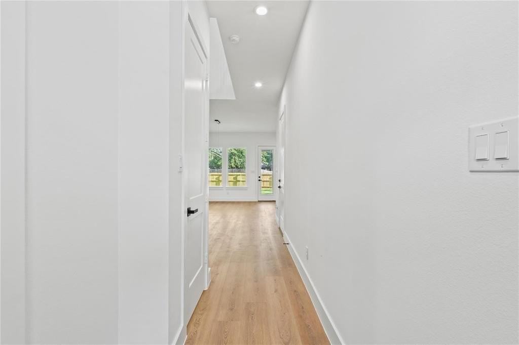 2820 Barnes Bridge Rd - Photo 5 of 29