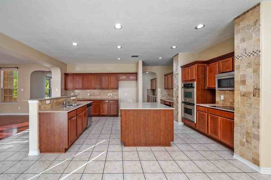 6500 Hickory Hill Dr - Photo 7 of 29