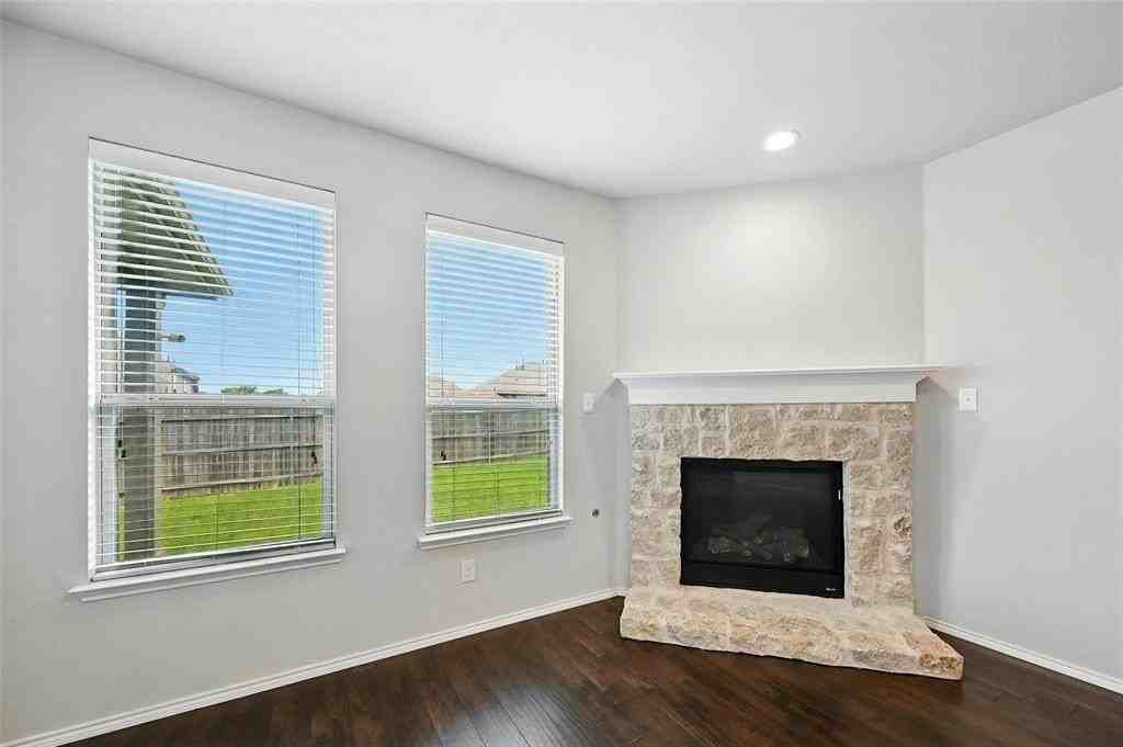 1724 Long Meadow Rd - Photo 3 of 23