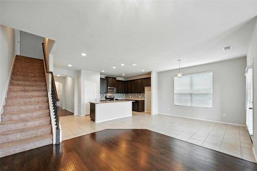 1724 Long Meadow Rd - Photo 4 of 23