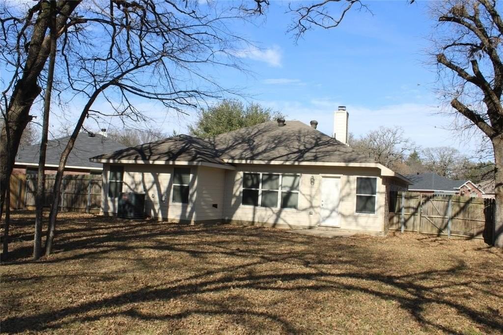 2136 Coelum Ct - Photo 3 of 29