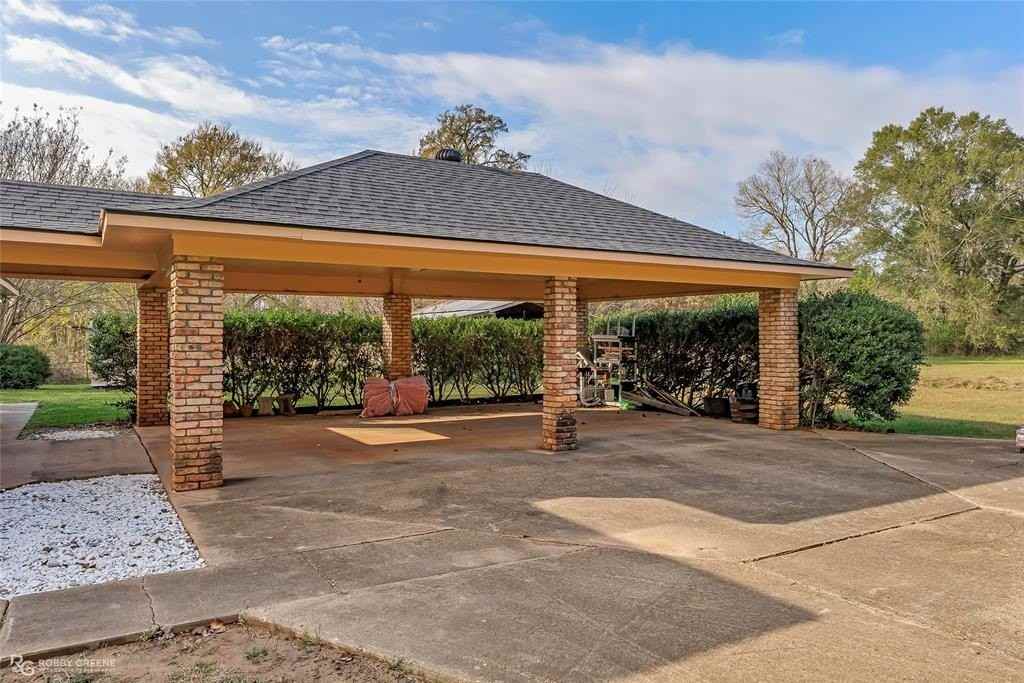 5425 Modica Lott Rd - Photo 4 of 31