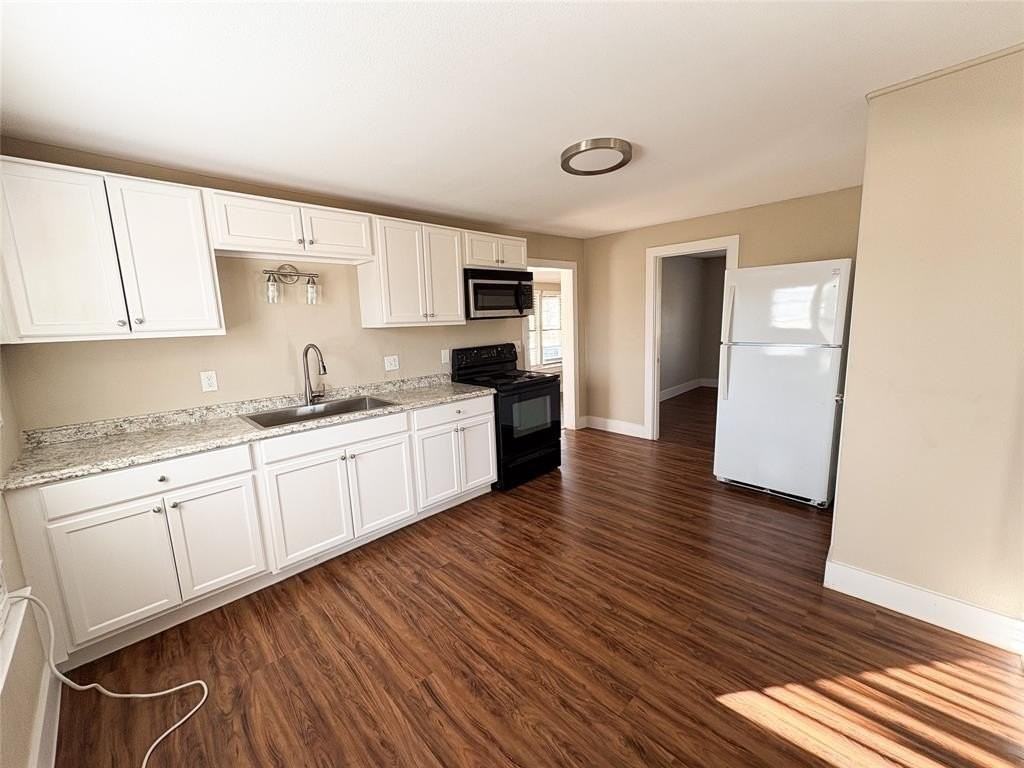 412 W Beech St - Photo 7 of 17