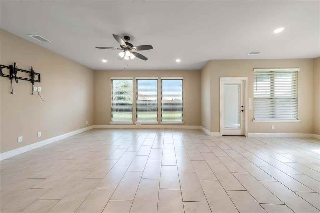 1012 Granger Dr - Photo 7 of 30