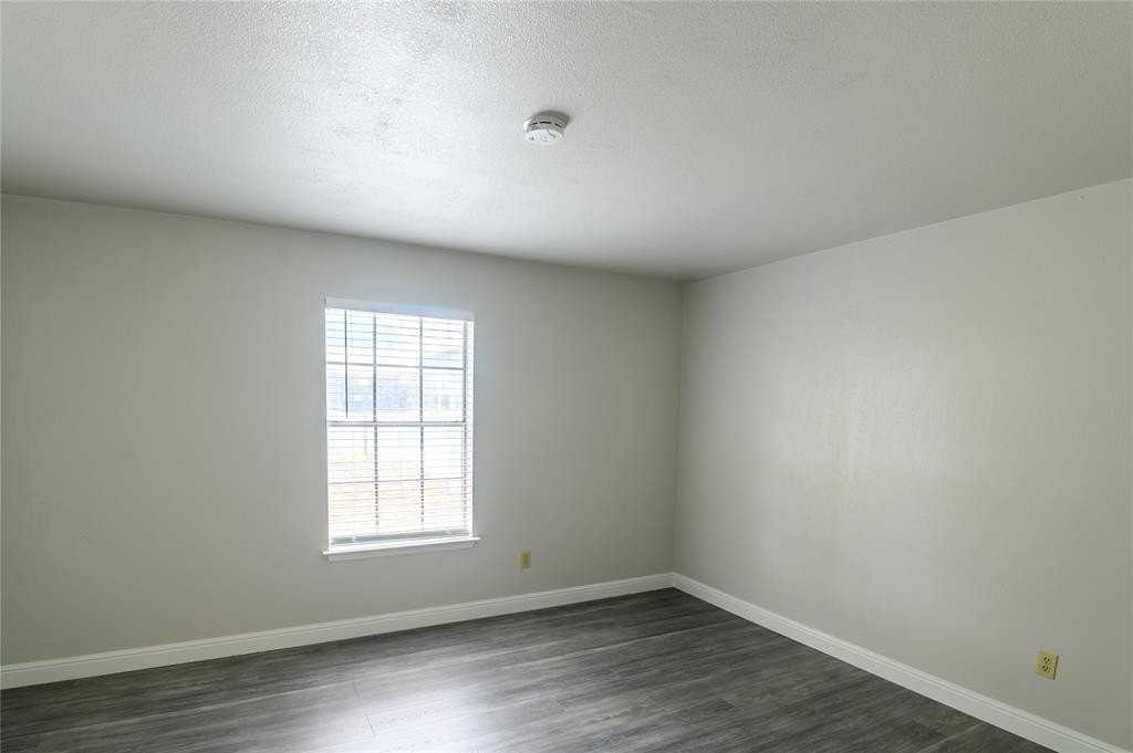 8144 Tumbleweed Trl - Photo 7 of 34