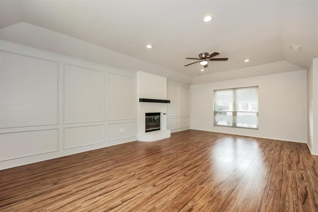 2002 Harwell St - Photo 6 of 25