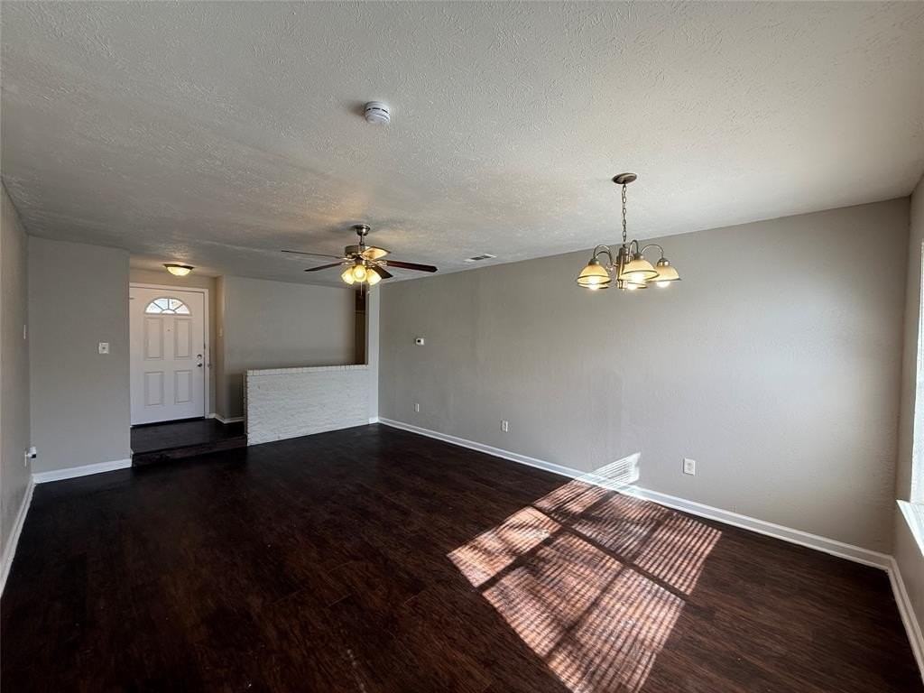 6328 Bellbrook Dr - Photo 3 of 18