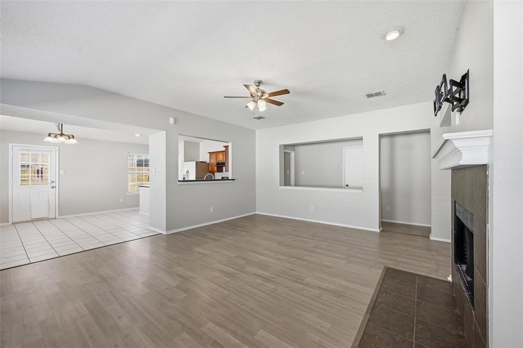 1665 Crown Point Dr - Photo 2 of 20