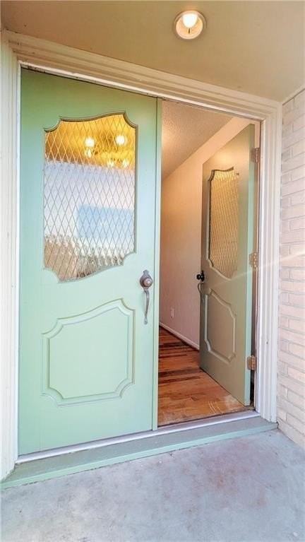 1122 W 6th St - Photo 4 of 32