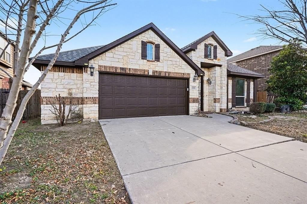 12313 Treeline Dr - Photo 2 of 26