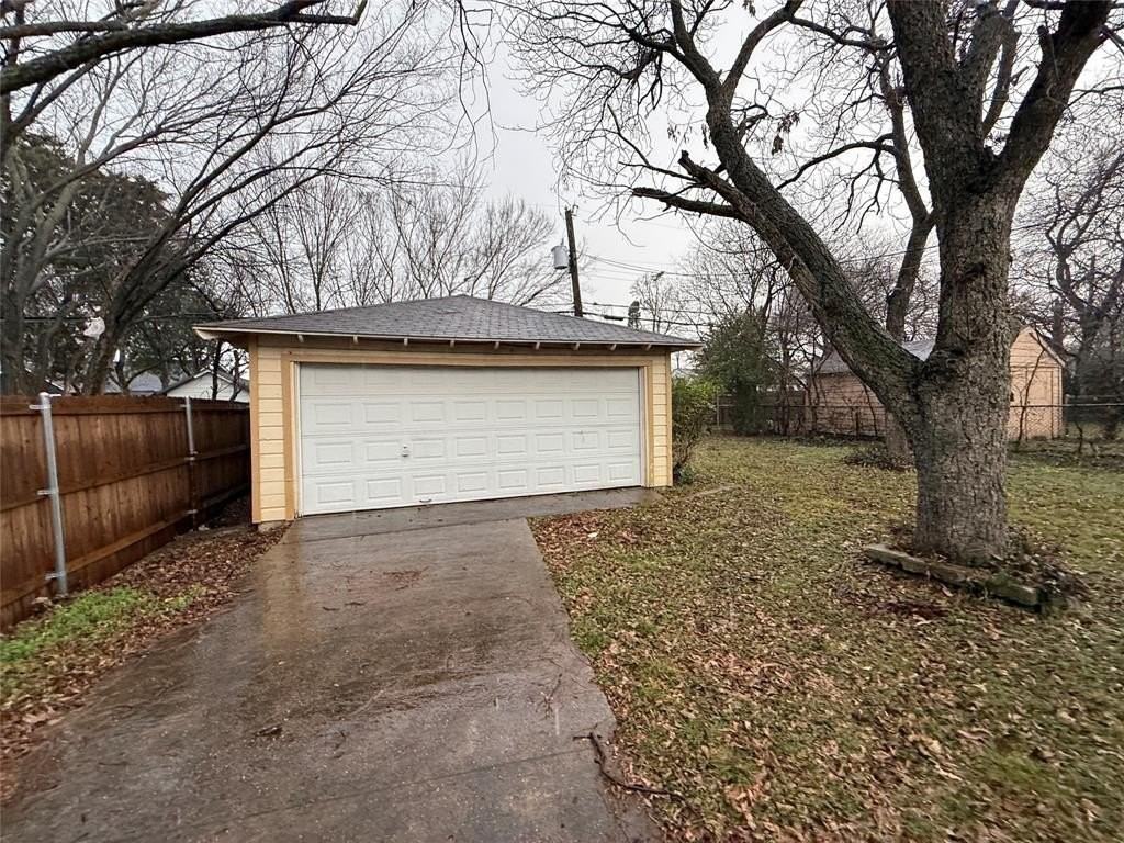 1018 E Waco Ave - Photo 7 of 17