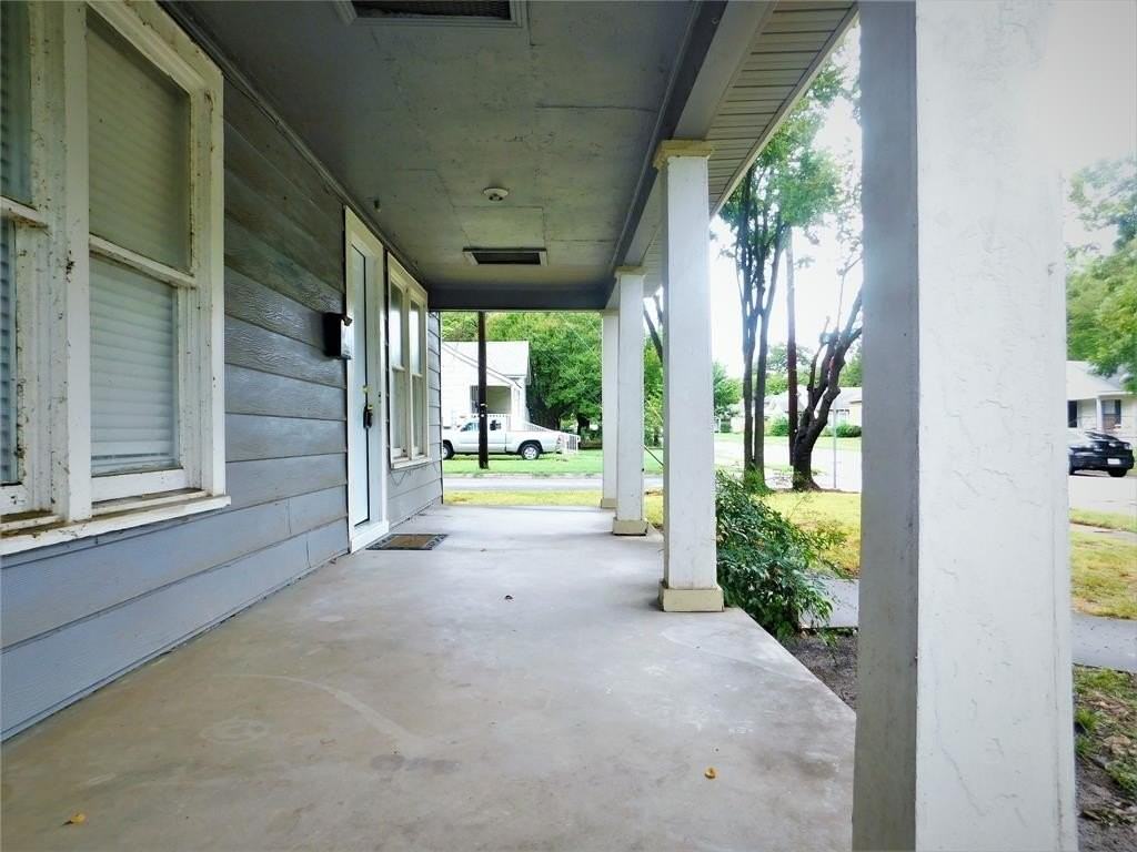 317 Stroud St - Photo 5 of 24