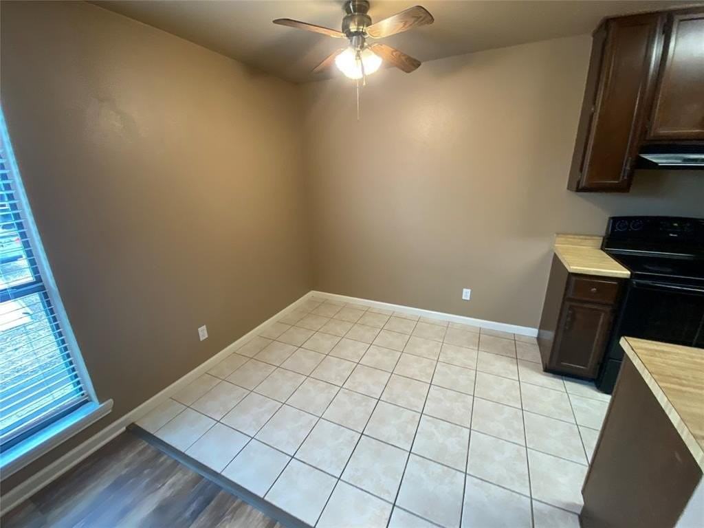 241 N Sherman St #A - Photo 5 of 10