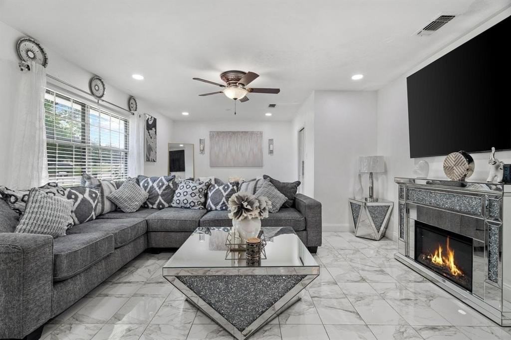 3300 Nashville Ave - Photo 6 of 21