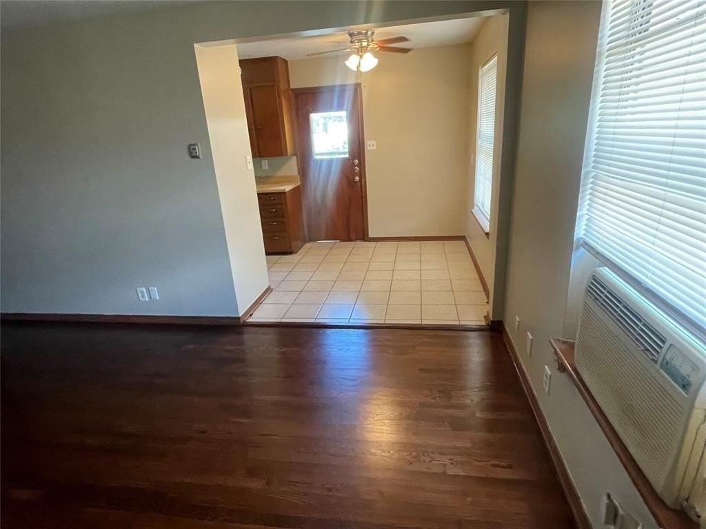 2421 S Tyler St - Photo 3 of 15