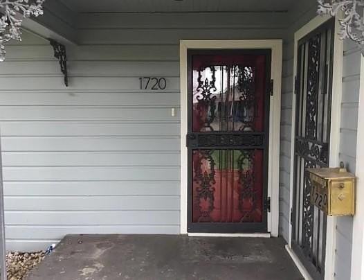 1720 Grand Ave - Photo 2 of 17