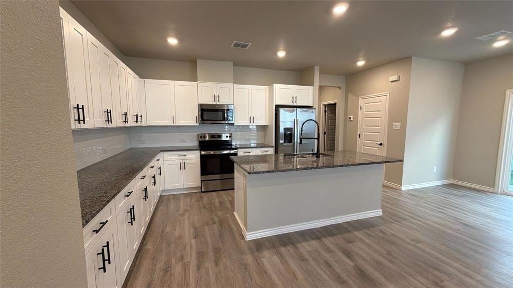 709 16th St #160 - Photo 3 of 18