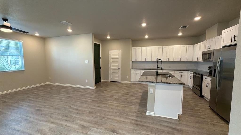 709 16th St #160 - Photo 5 of 18