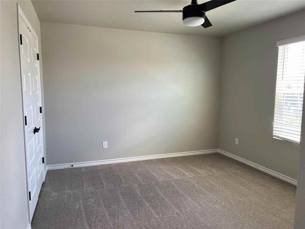 2121 Woodlawn Way #79 - Photo 7 of 11