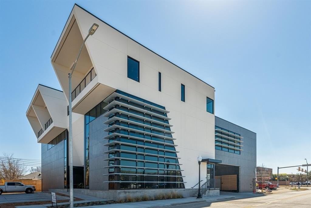 1023 Lipscomb St #302 - Photo 3 of 30