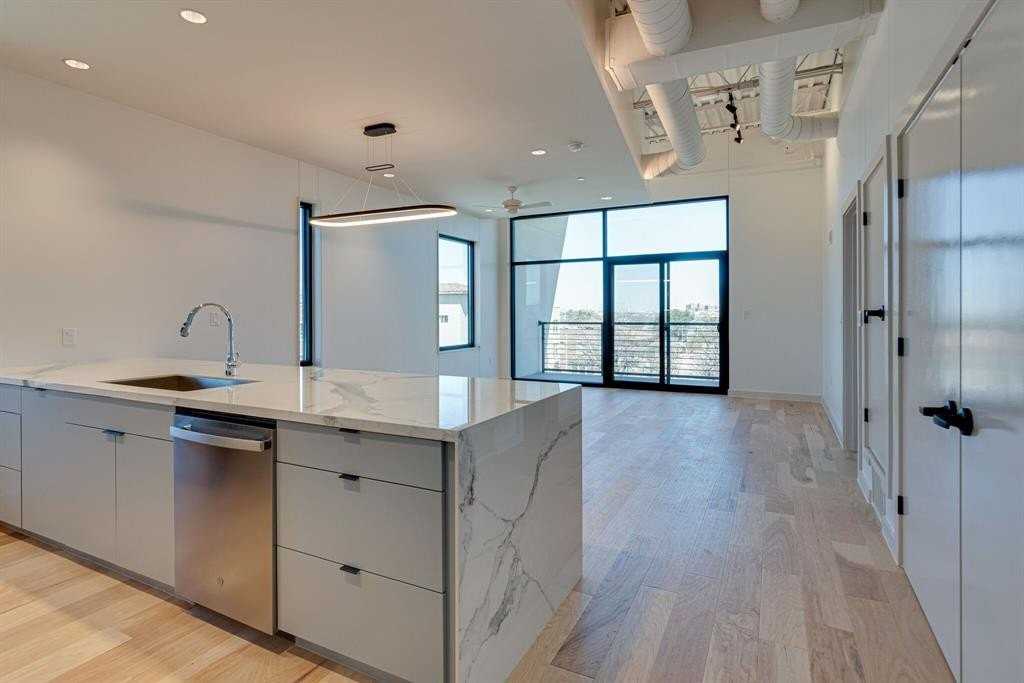 1023 Lipscomb St #302 - Photo 6 of 30