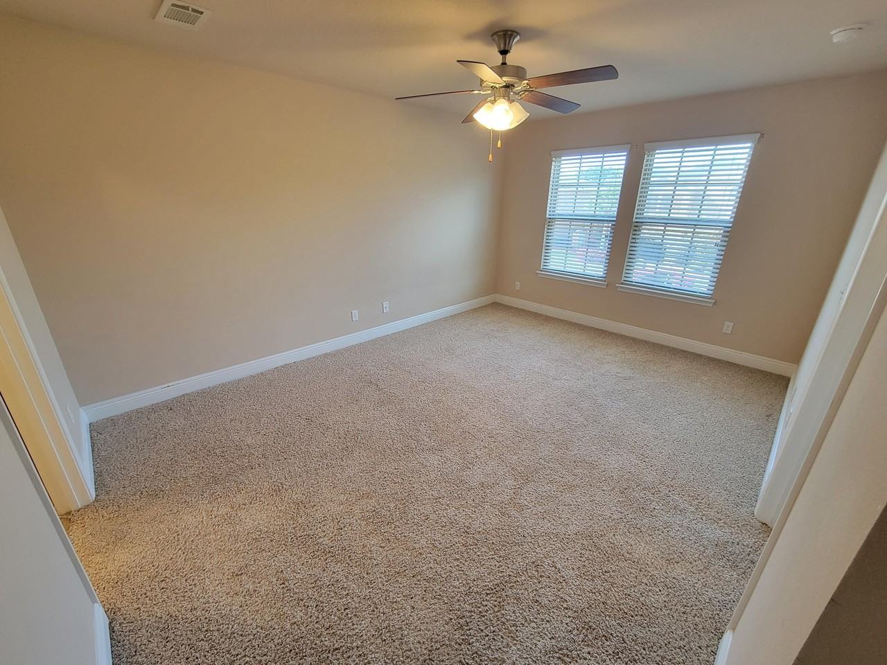 2068 Wilsons Plover Cir - Photo 6 of 28