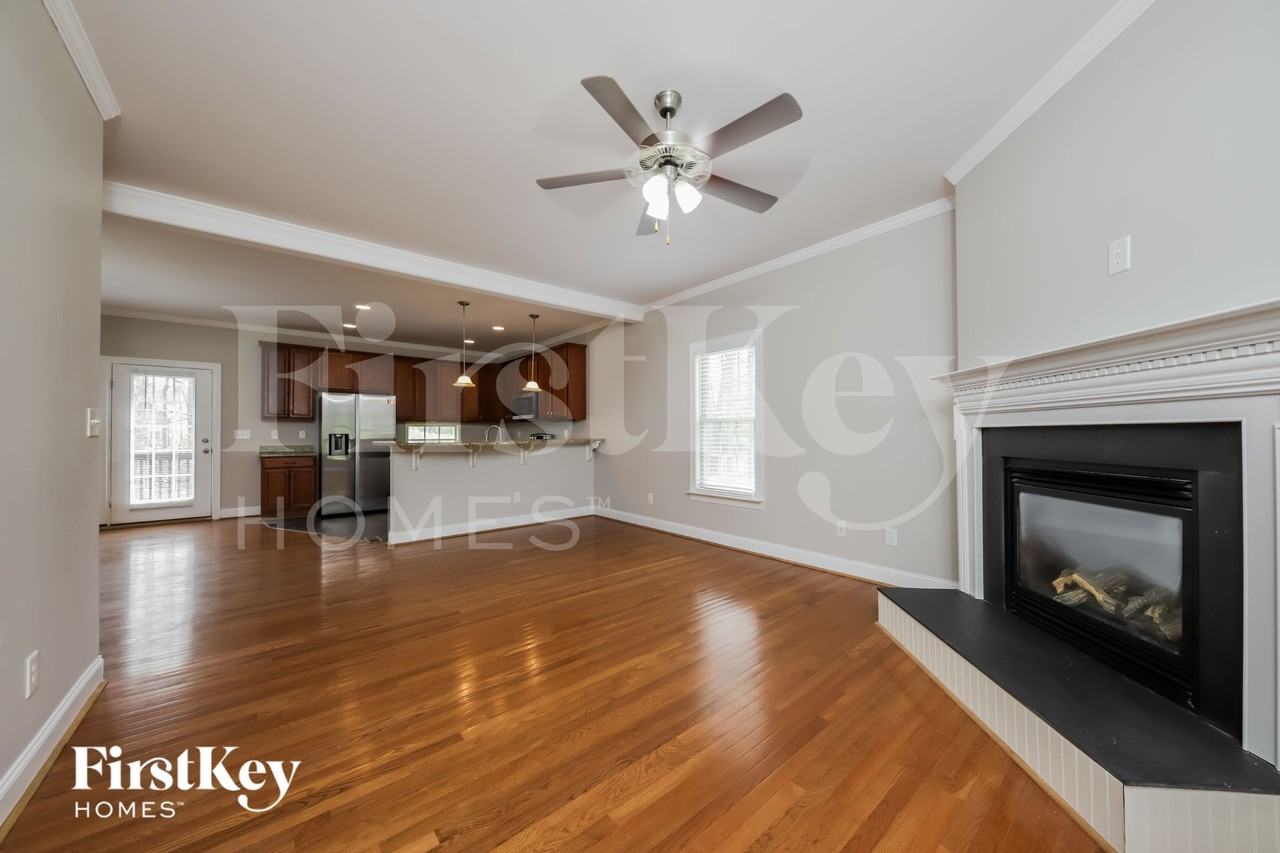 7092 Orchard Path Dr - Photo 4 of 15