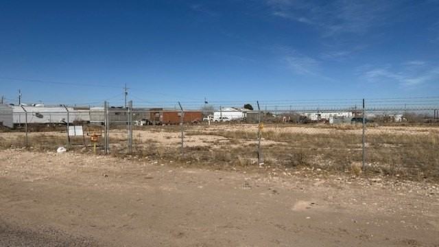 N Leslie Ave - Photo 2 of 8