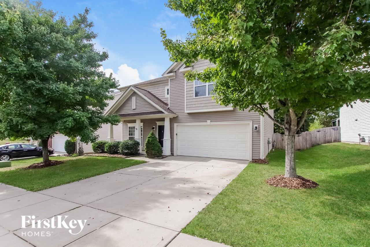 4407 Lawrence Daniel Dr - Photo 2 of 15