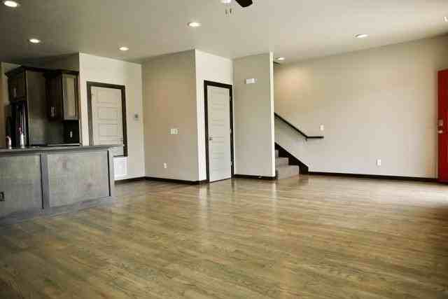 705 Jenkins Ave Unit 705 #705 - Photo 5 of 39