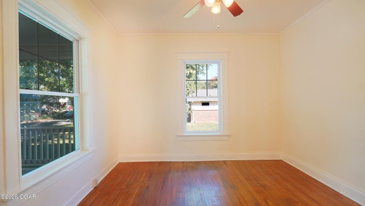 423 S Connor Ave - Photo 6 of 14