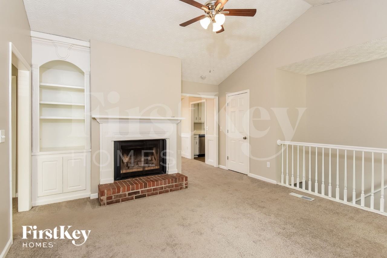 508 Chestnut Rdg - Photo 4 of 15