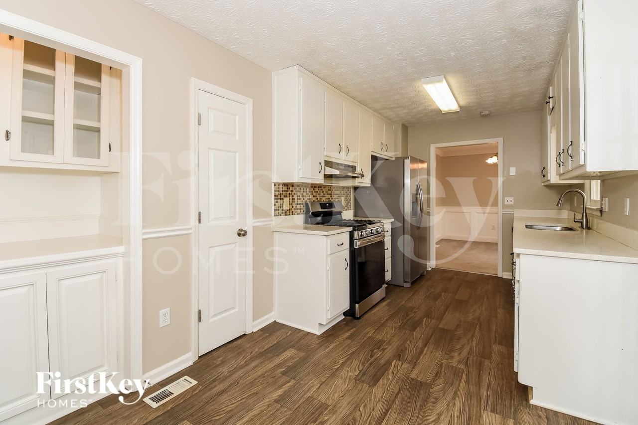 508 Chestnut Rdg - Photo 7 of 15