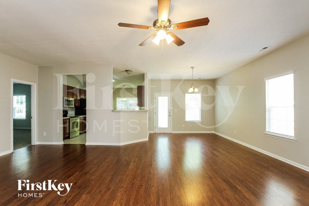 19523 Denae Lynn Dr - Photo 3 of 15