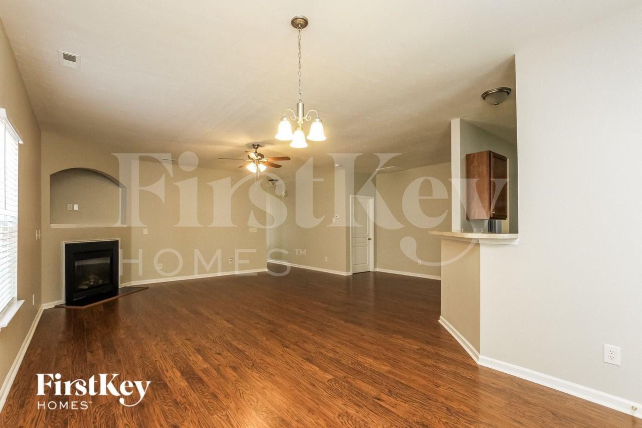 19523 Denae Lynn Dr - Photo 4 of 15