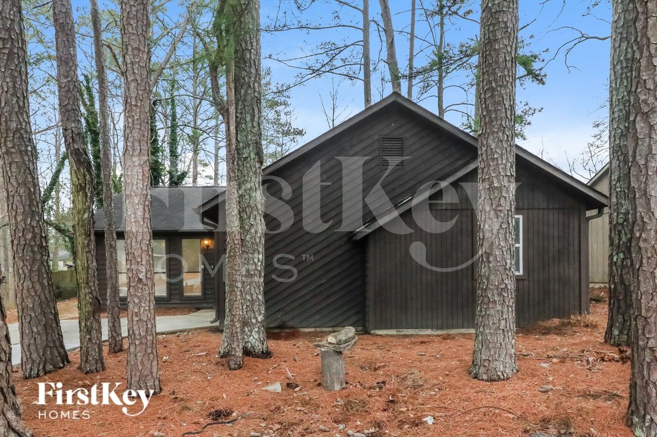 6911 Hickory Log Rd - Photo 2 of 16