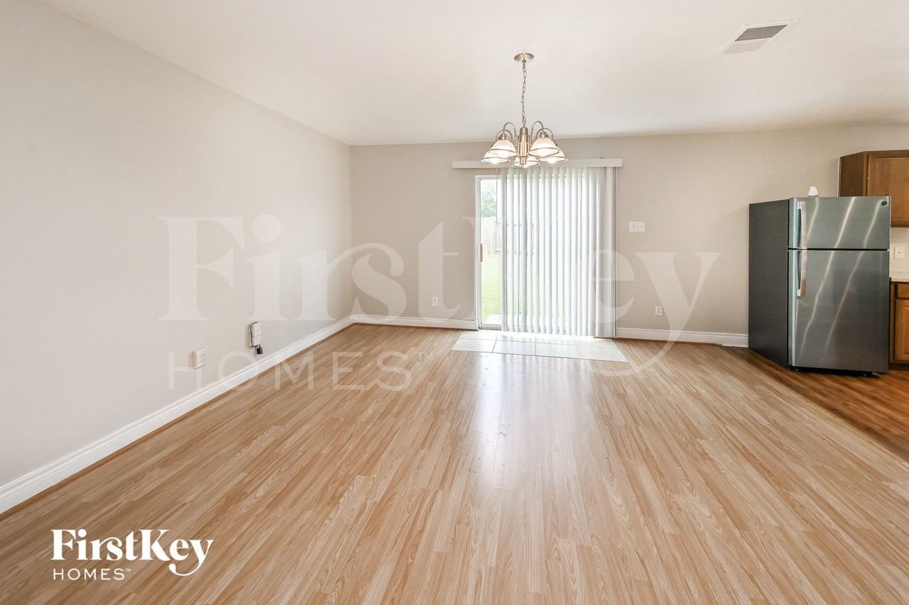 22811 Precious Pl - Photo 4 of 14