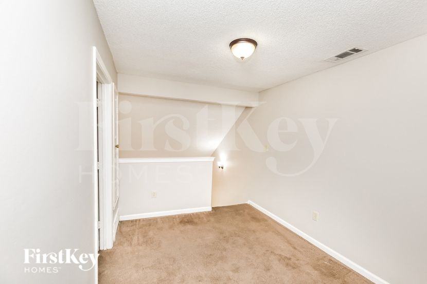 7842 Shadowland Cv - Photo 5 of 16