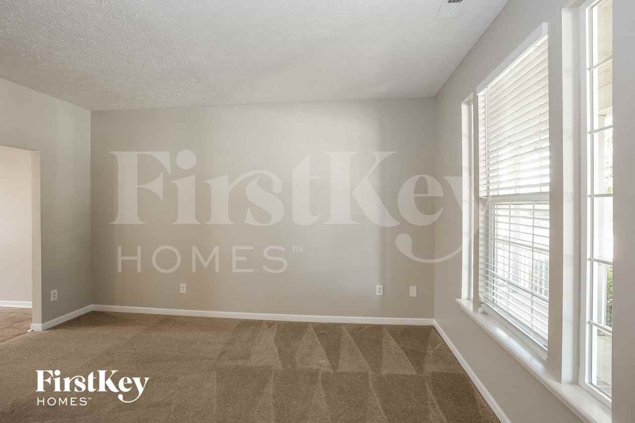 7223 Fields Way - Photo 4 of 15