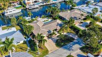 featured image of 2871 Ne 26th Ct