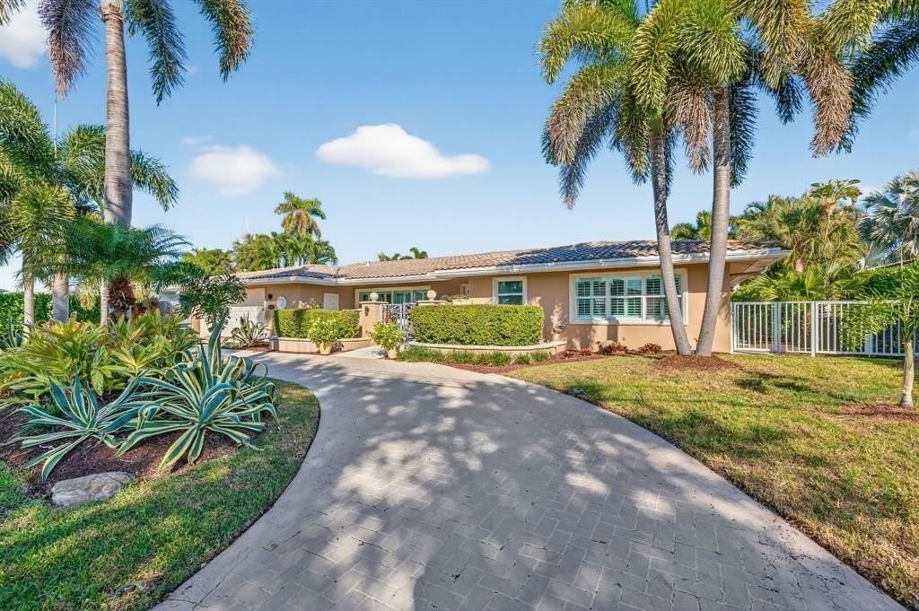 2871 Ne 26th Ct - Photo 7 of 50