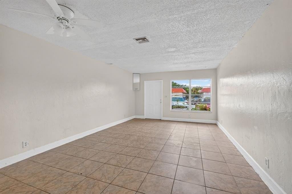 7710 Sw 10th St #2 - Photo 5 of 14