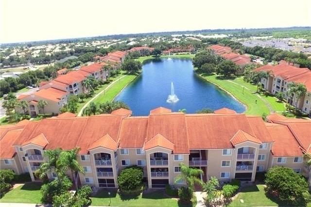 1550 S 42nd Cir Apt 206 #206 - Photo 2 of 32