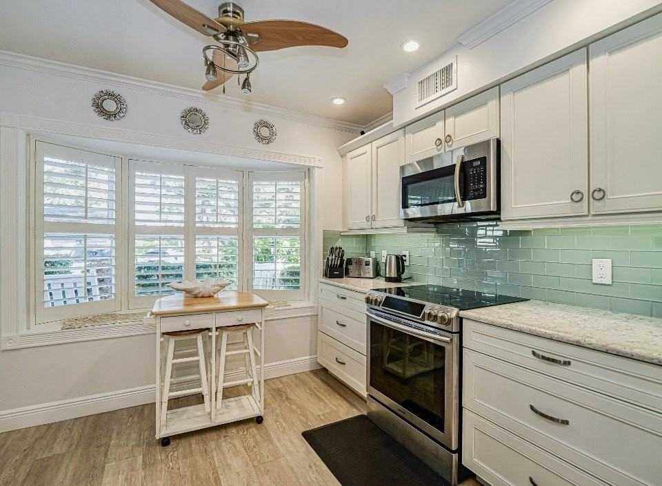 133 E Park Shores Cir Apt 7e #7E - Photo 3 of 36