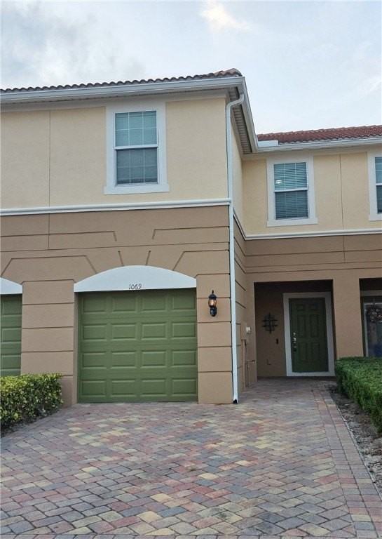 1069 Normandie Way - Photo 2 of 19