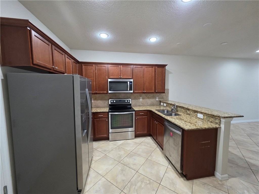 1069 Normandie Way - Photo 4 of 19