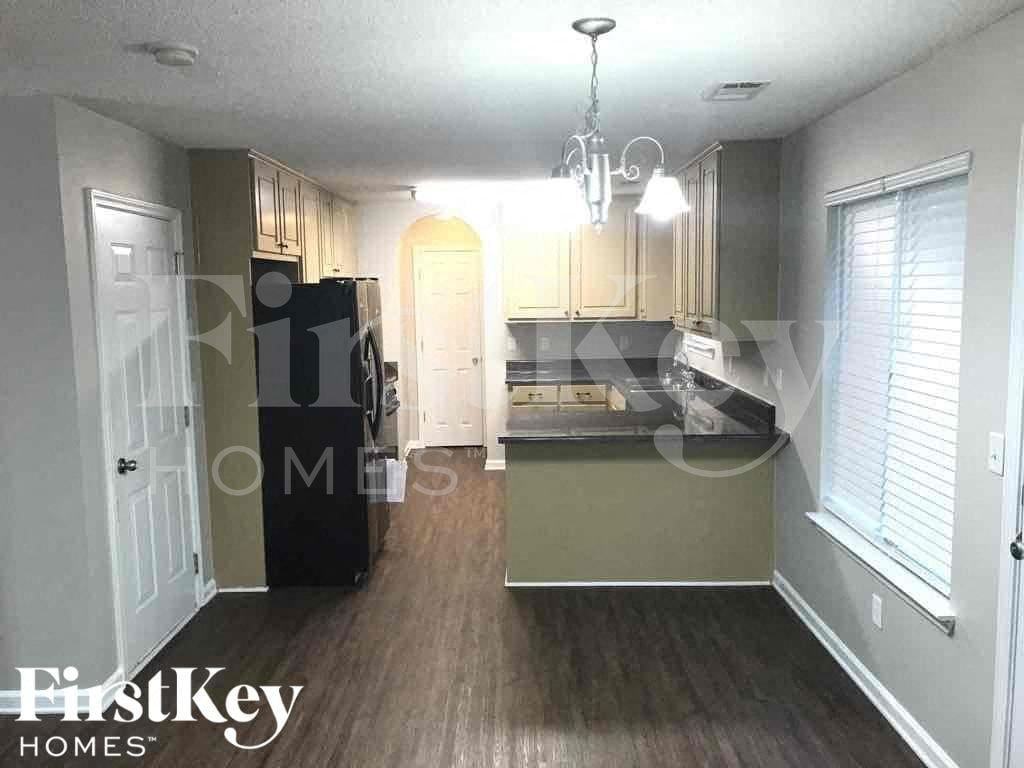 338 Breeze Mdw - Photo 6 of 16